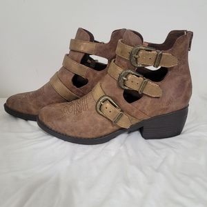 ARIAT UNBRIDLED MELODY BOOTIES 7.5 HEELED BUCKLE COWBOY COWGIRL RODEO BROWN NWOT